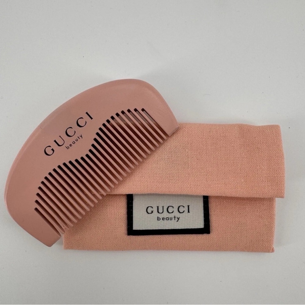 Gucci Pink Comb with Floral Accent Pouch NEW - Picture 2 of 7